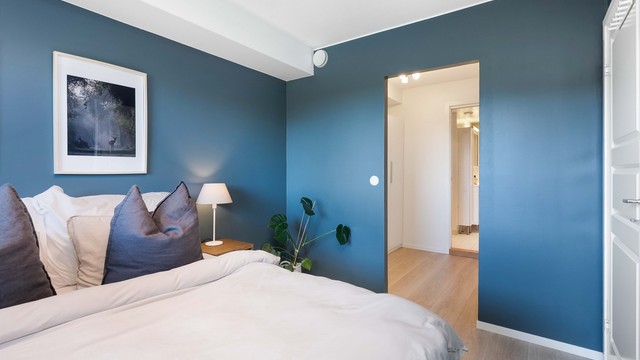 - Direkte adkomst fra hovedsoverommet til walk-in closet og baderommet -