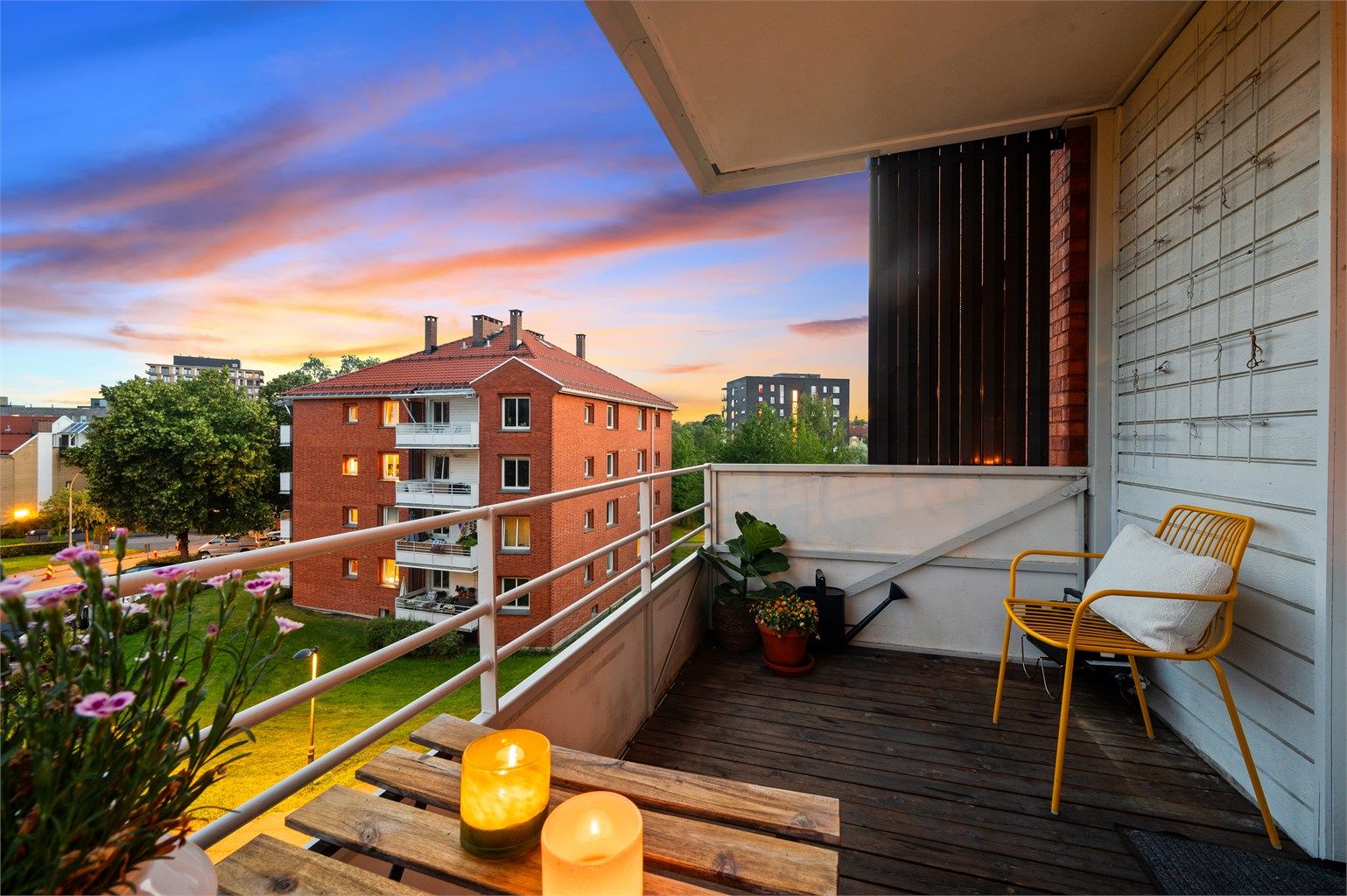 Caroline Berg-Thomassen har gleden av å presentere St. Jørgens vei 6!