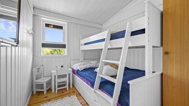 Soverom 2. Det er 8-9 sengeplasser totalt.