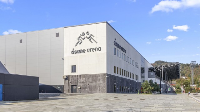 Åsane Arena byr på omfattende idrettsfasiliteter og klatresenter like i nærheten.