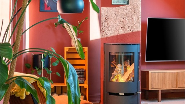 Boligen disponerer også 3 boder - en i trappegang, en i loftsetasjen og en i kjelleretasjen.