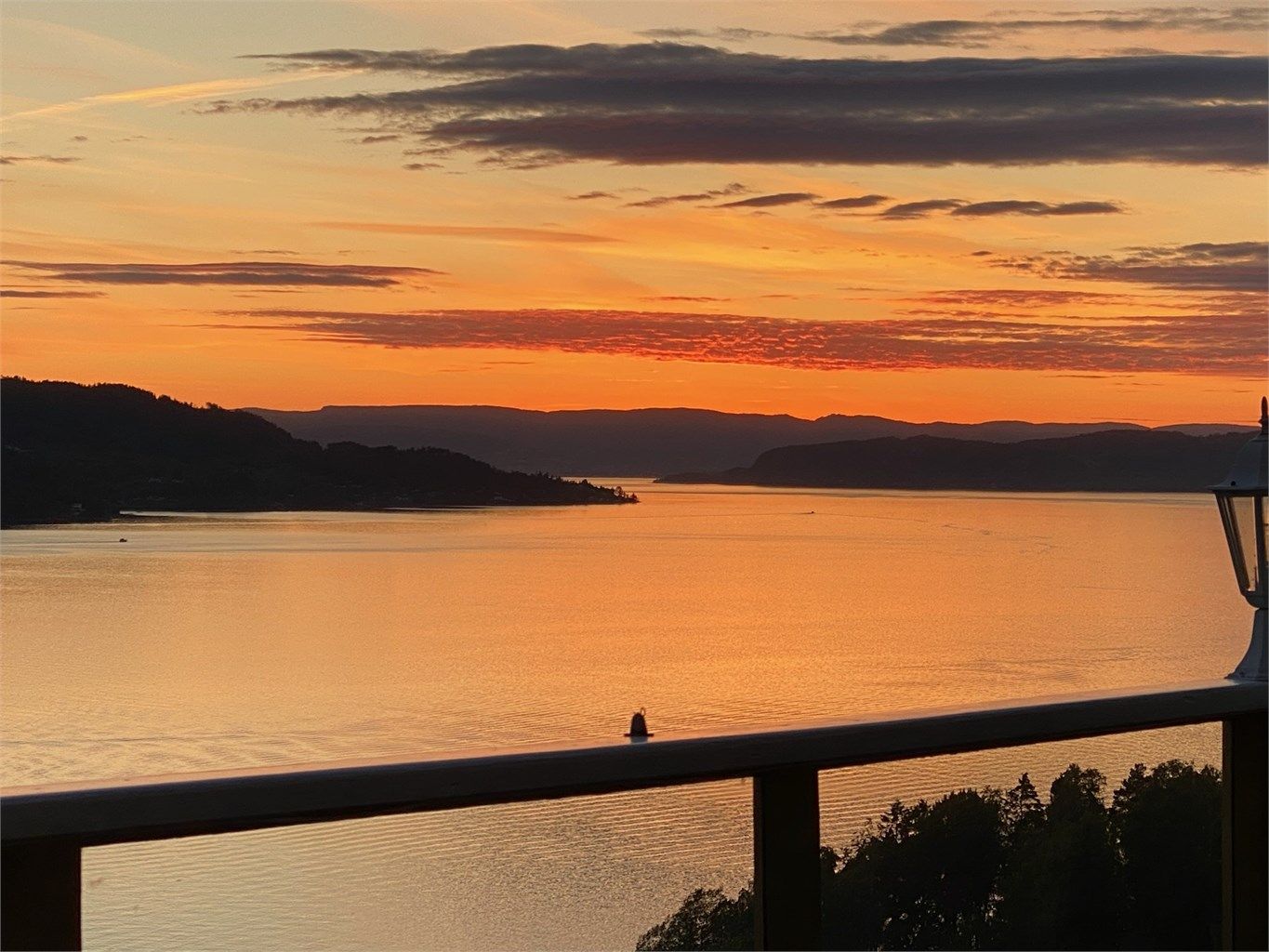 Her kan man nyte sene solnedganger