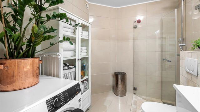 Det er opplegg for både vaskemaskin og tørketrommel.