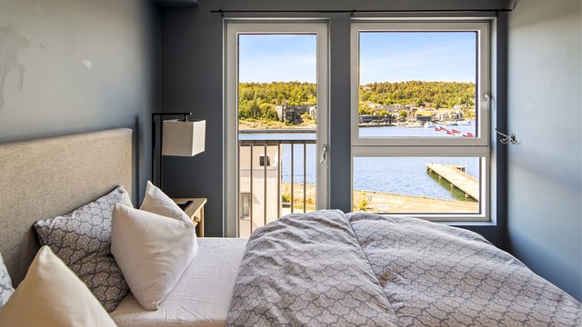 Våkn opp til utsikten av fjorden hver dag.
