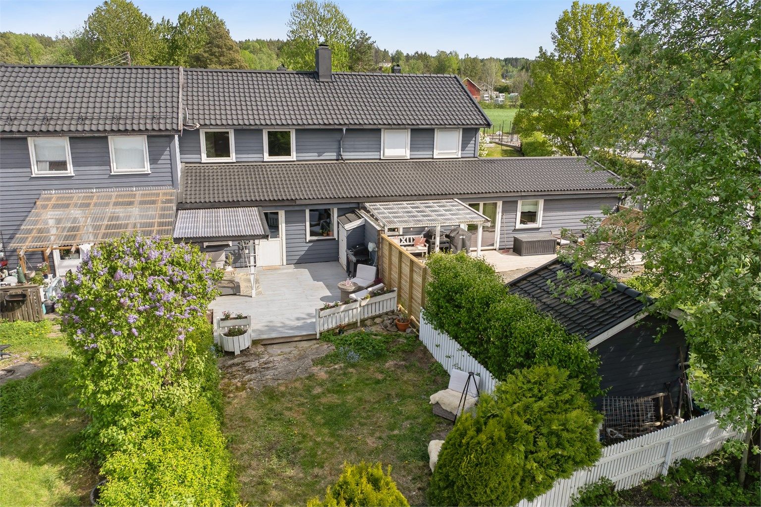 Velkommen til Reineveien 61! - Presentert av Elisiff Wennersgaard v/Krogsveen Nesodden