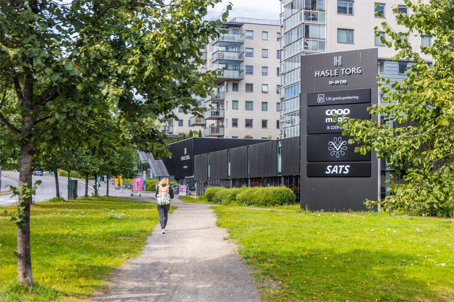 På Hasle Torg har du det meste samlet på ett sted, fra dagligvarer og vinmonopol til trening på SATS.