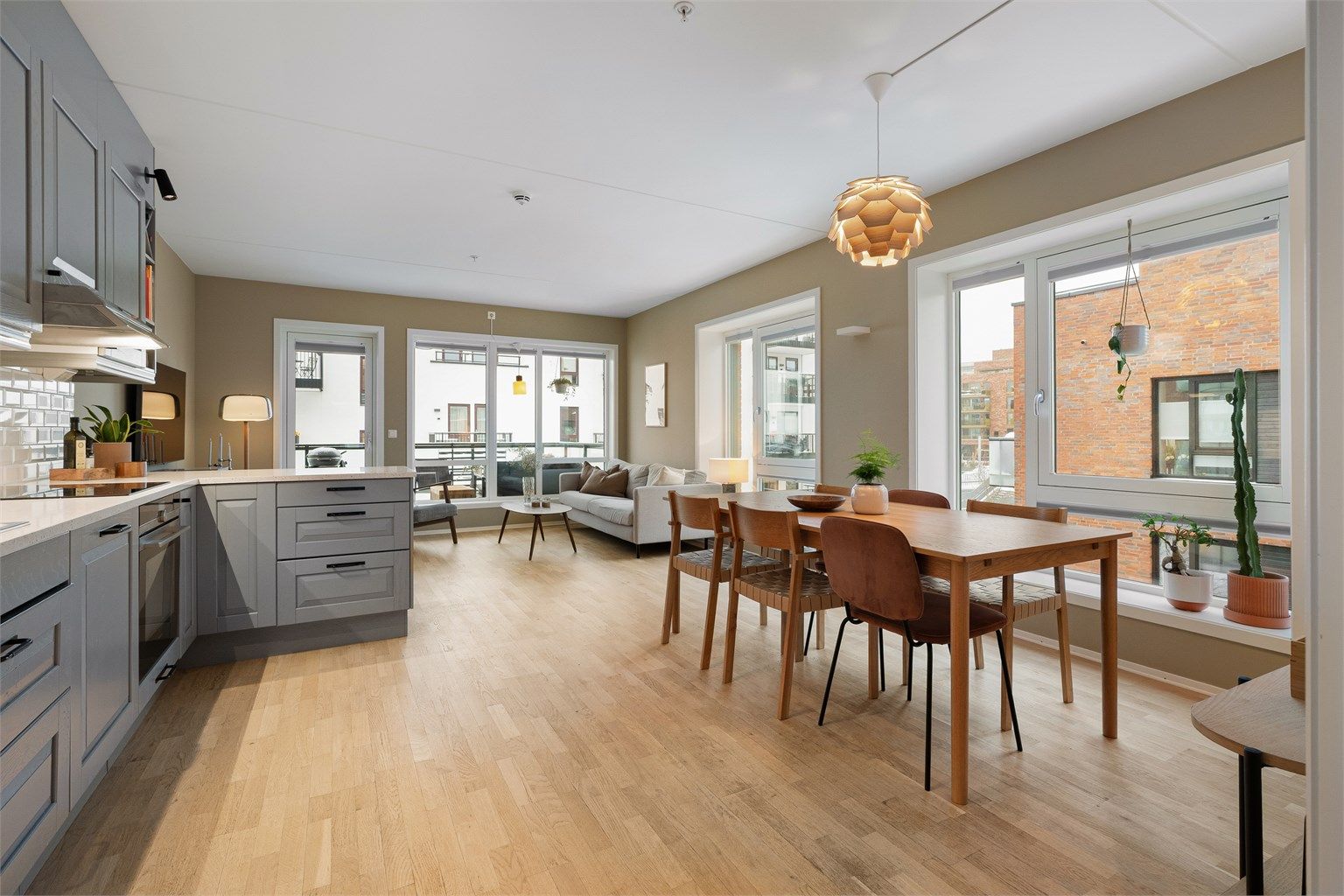 Emir Mekic v/Krogsveen Løren presenterer Bøkkerveien 22A! Foto: Mats Holst