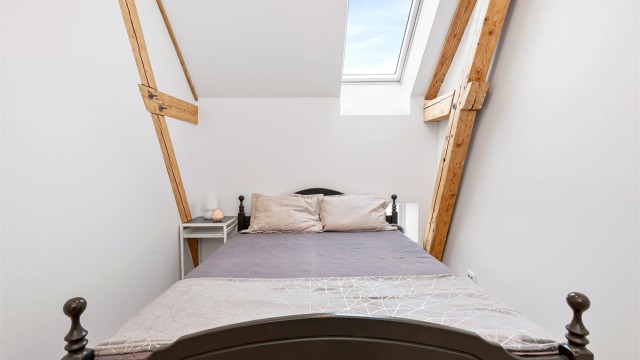 Hovedsoverommet har god plass til dobbeltseng og møblement