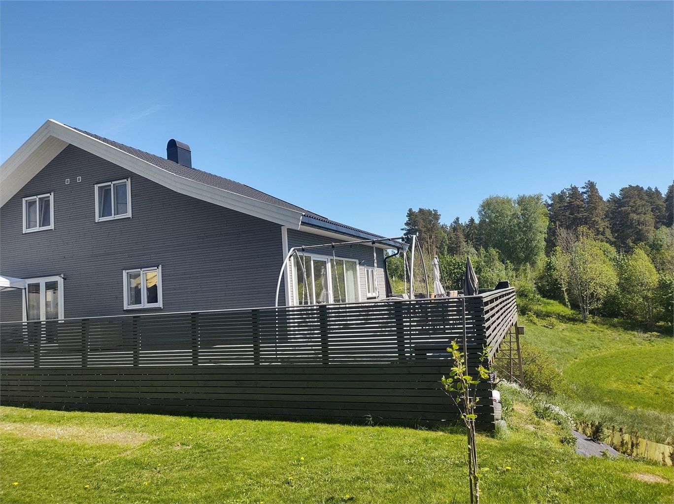 Velkommen til Busundveien 7. 