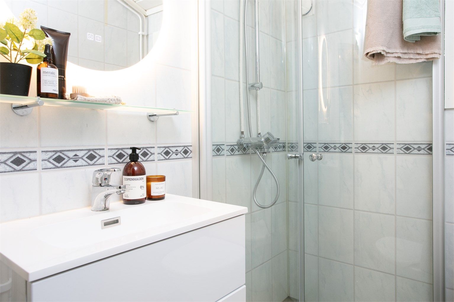 Ny innredning samt nytt speil på badet i 2026