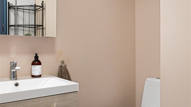 Det er våtromstapet på vegger, som gir mulighet for å tilpasse badet til egen stil