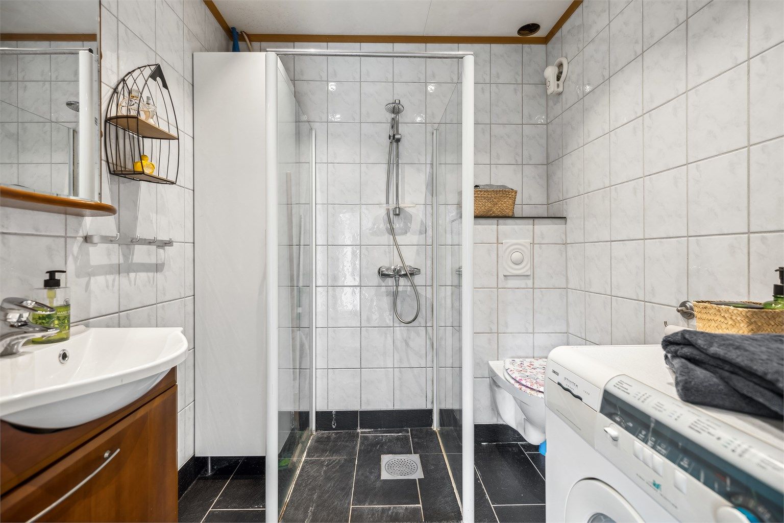 Pent flislagt bad med gulvvarme