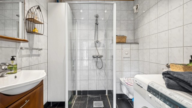 Pent flislagt bad med gulvvarme