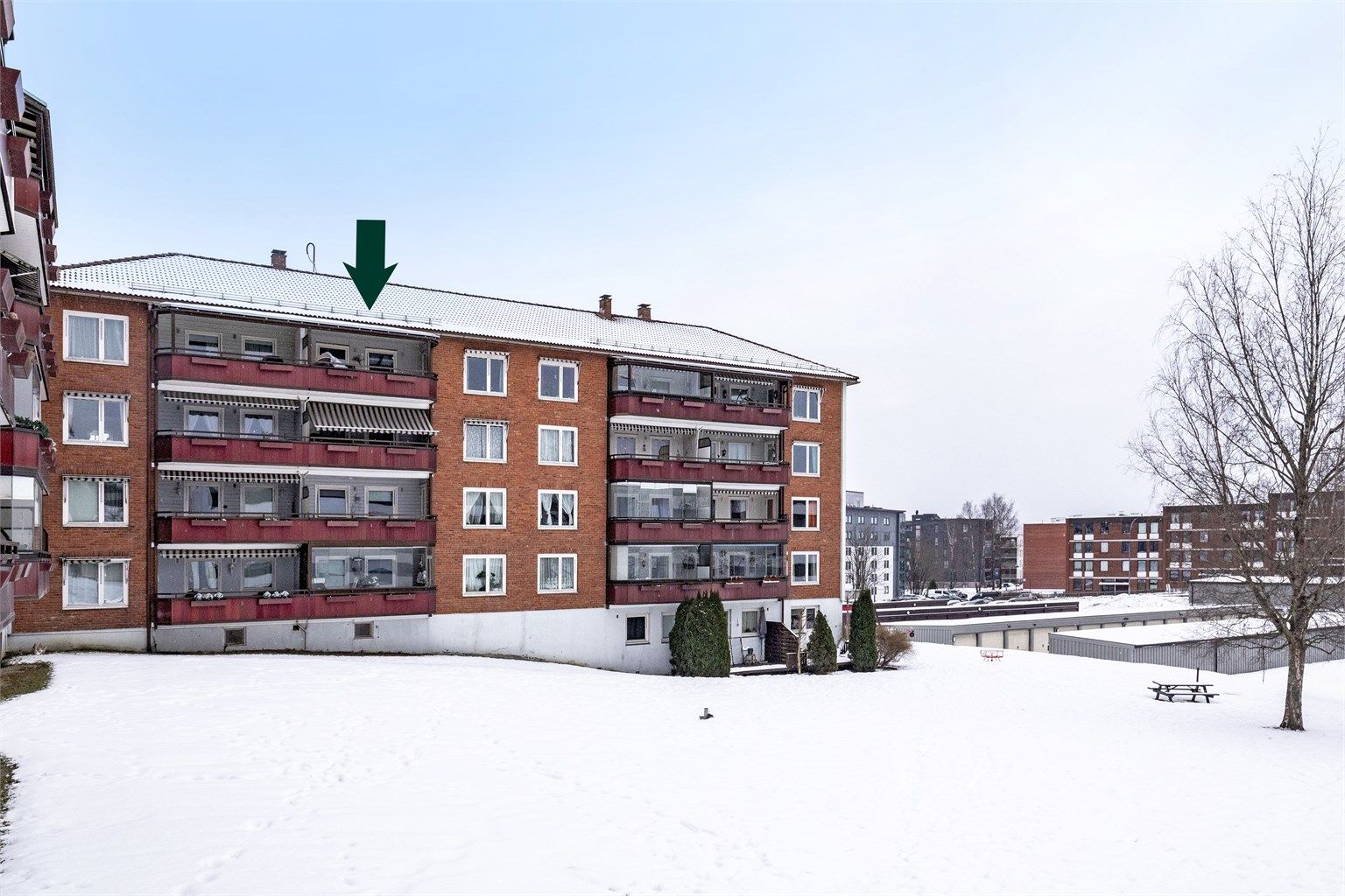 Leiligheten ligger høyt og fritt i byggets 4. etasje. Foto: Hanne Bruland/FotoHanne