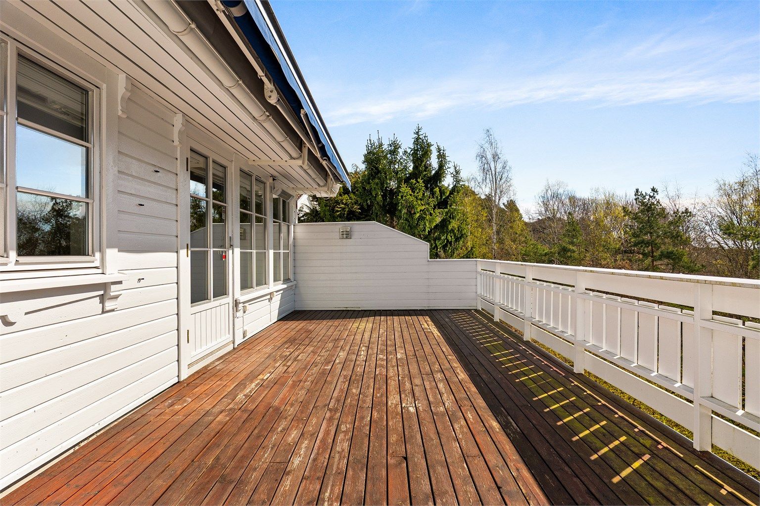 Boligen ligger lengst syd på sameiets område og oppleves som oppriktig tilbaketrukken. Fotograf; Kristoffer Kristiansen.