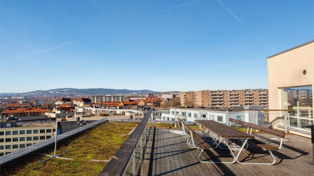 Takterrasse i 7.etg (samme etasje som leiligheten).