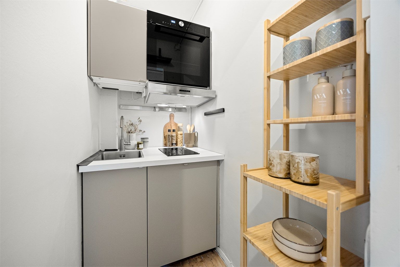 Delikat kjøkken med nyere innredning fra 2025.