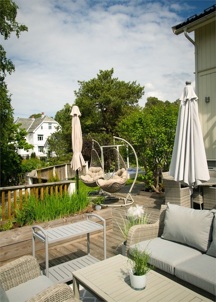 Her er det god plass til flere sittegrupper for sosiale sammenkomster.