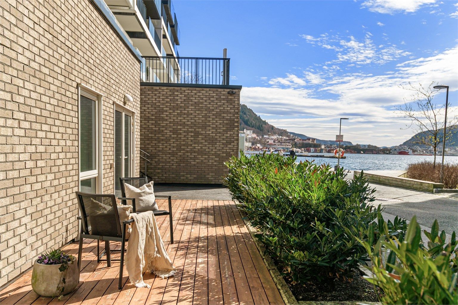 - Her kan sol og utsikt nytes på de fineste dagene -