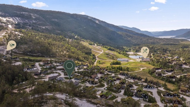 Hytten ligger med kort avstand til alpinbakken og skibygget. Meget ideell plassering for den aktive barnefamilien.