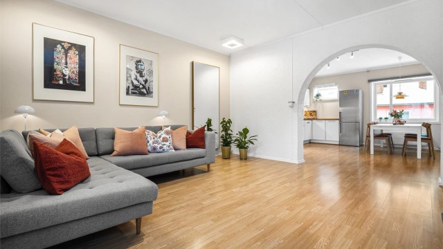 Lys og pen 3-roms eierleilighet beliggende i øverste etasje (2. etasje)
Foto: Stine Prøitz Jørgensen