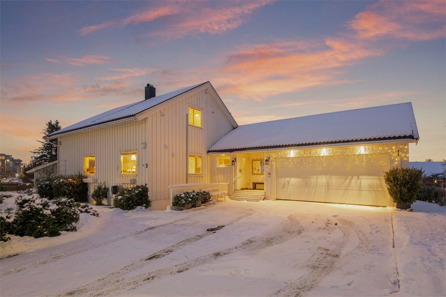 Velkommen til Marie Michelets veg 3, beliggende i rolige og etablerte omgivelser.