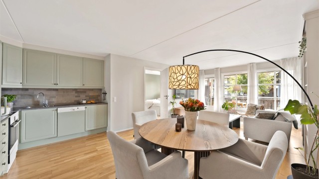 Velkommen til Skolsegglia 71B - Presentert av Andreas Bergh Johannessen & Jørgen Gabrielsen