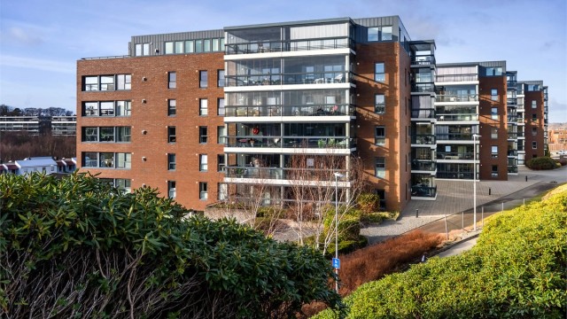 Sameiet består av 123 leiligheter fordelt på 3 blokker.
