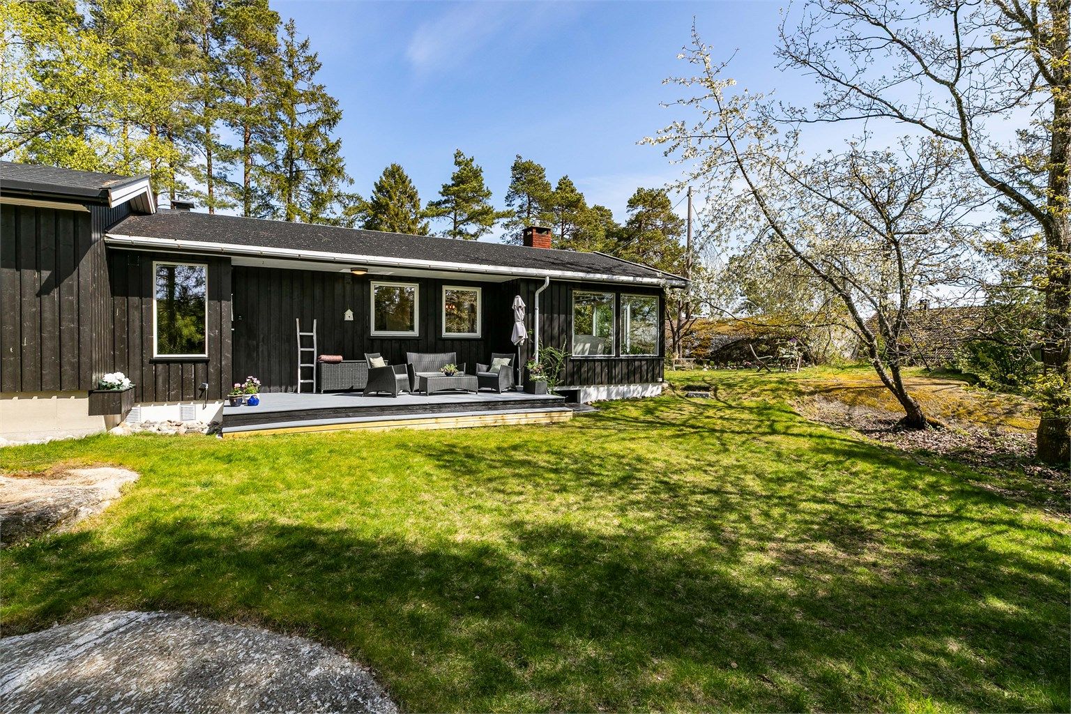 Boligen er i senere år oppgradert utvendig som innvendig, blant annet med nytt tilbygg for hybel inngår. Fotograf; Børge Oppegård.