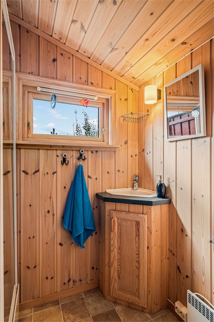 Dusjbad med servant.