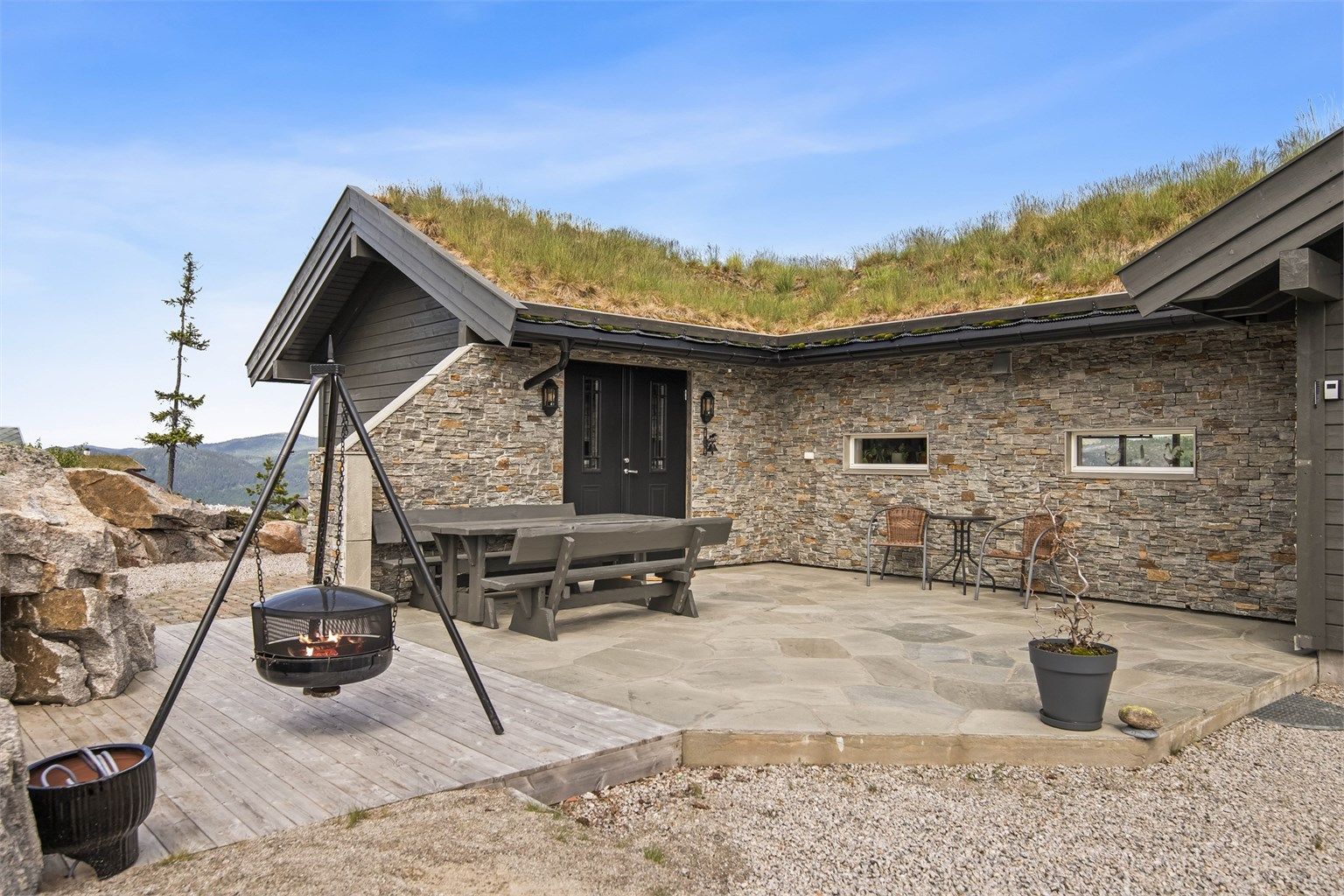 Nydelig terrasse med skifer