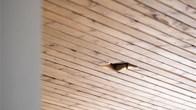 Himlingen er oppgradert med downlights og spiler for et eksklusivt utrykk.