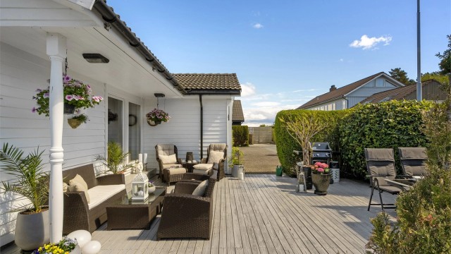 Nydelig terrasse med gode solforhold.