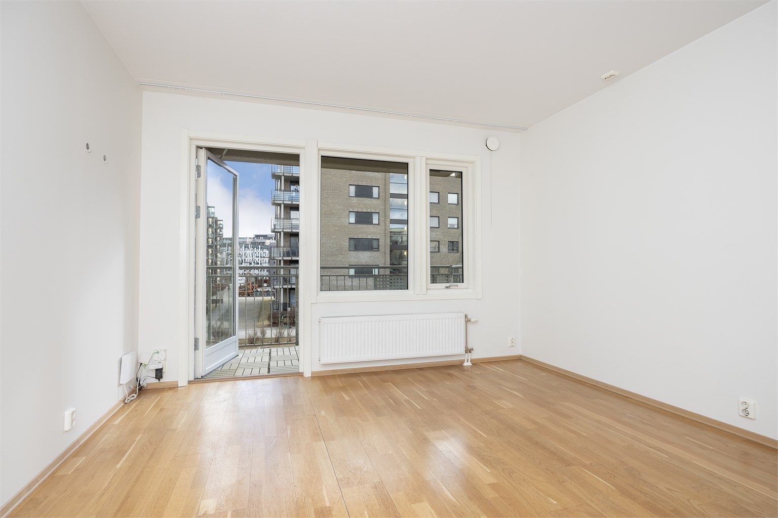 Velkommen til Spireaveien 10 B - Arealeffektiv og gjennomgående 2-roms med balkong vendt ut mot skjermet bakhage