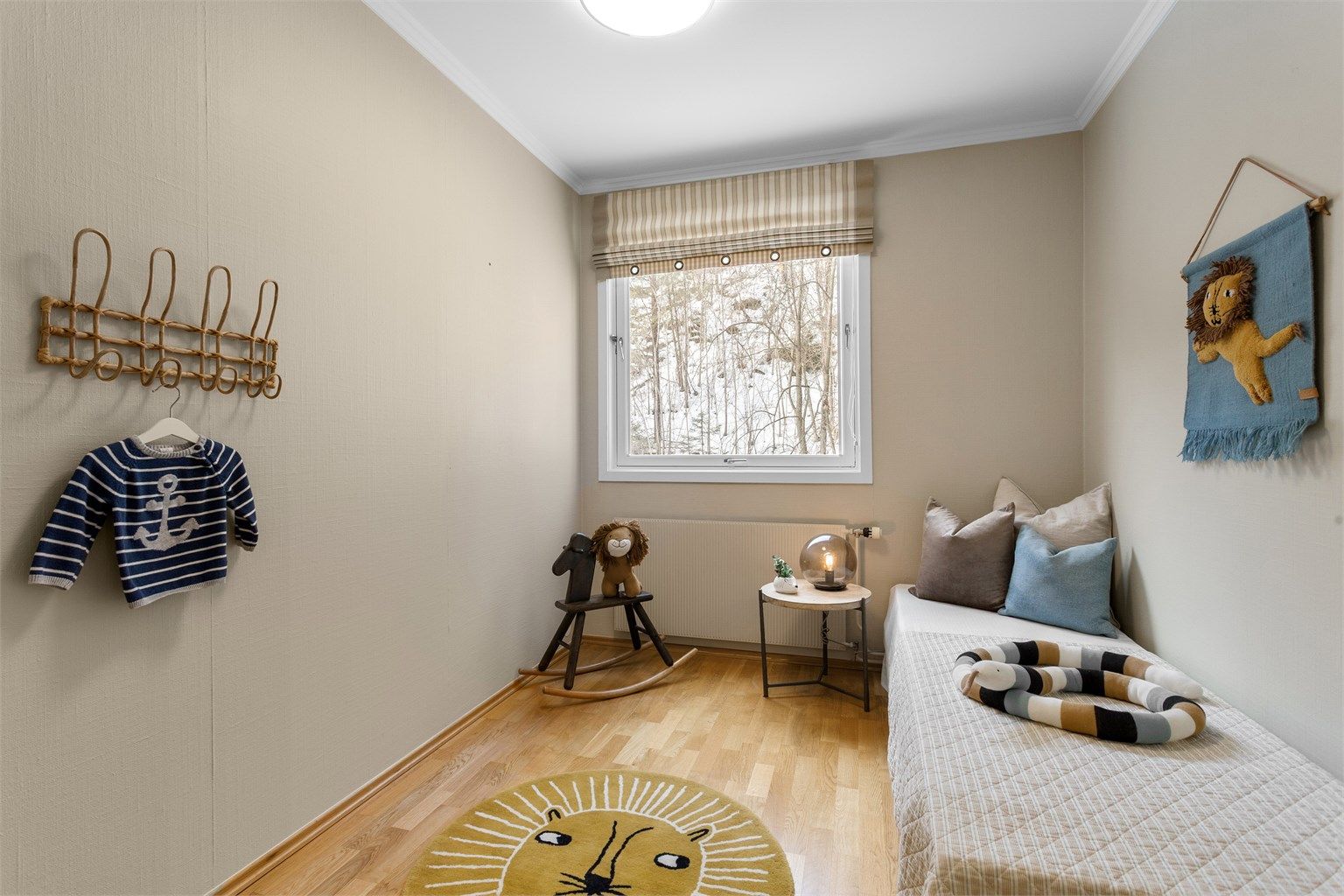 Soverom 3 med oppvarming via radiatorer med vannbåren varme