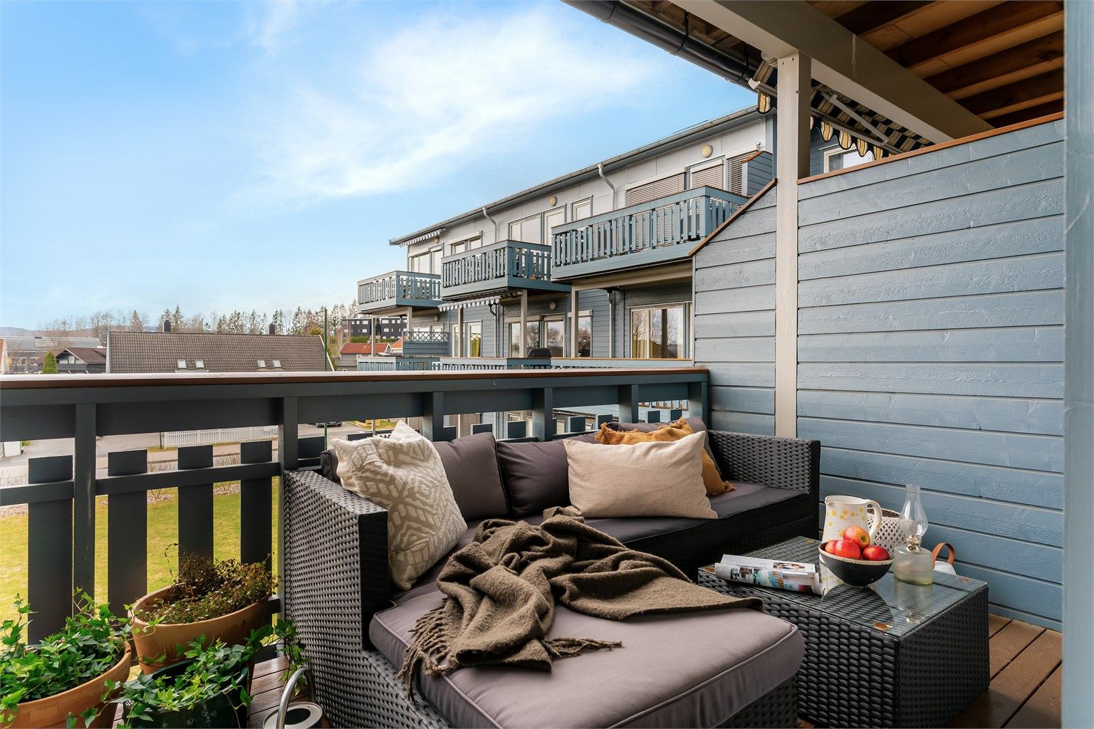 Jonas Ekse Hovland v/Krogsveen har gleden av å presentere Øvre Kjellerstuvei 8.