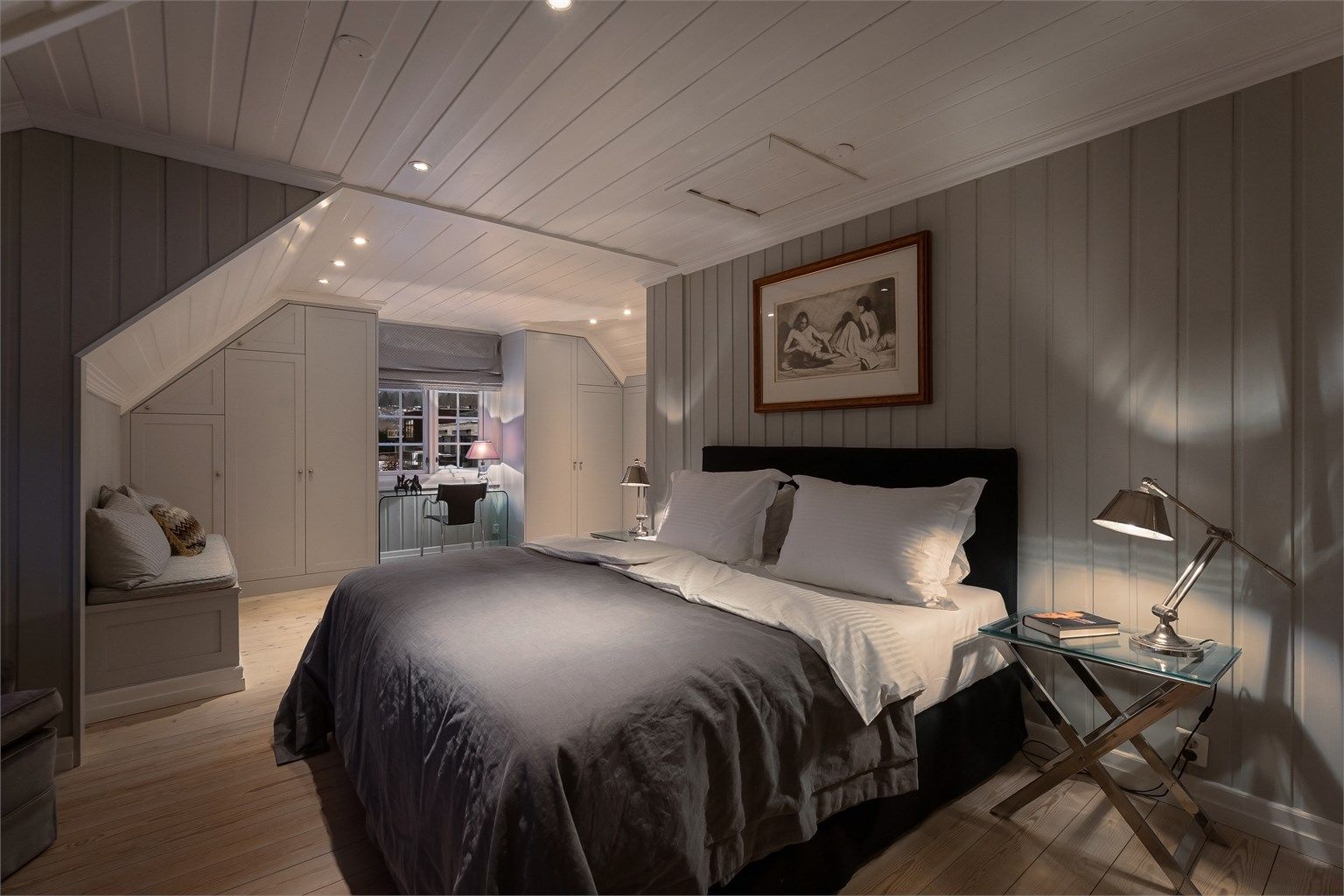 Hovedsoverom med eget baderom