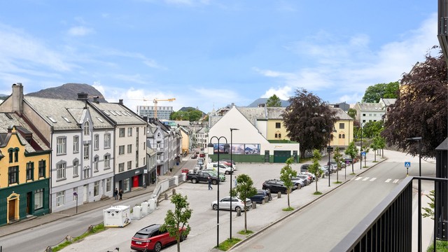 Gangavstand til Ålesund Storsenter og alle sentrumsfasiliteter.