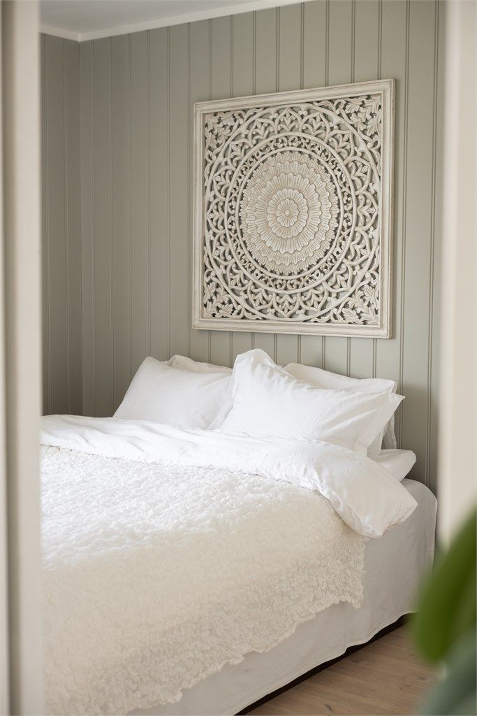 Hovedsoverommet har en rolig og behagelig atmosfære.