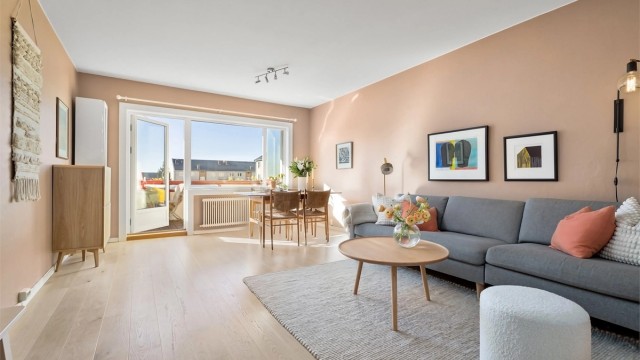 Velkommen til Kildeveien 43A - Presentert av Bjørn Erik Dørum-Persen v/ Krogsveen Årvoll