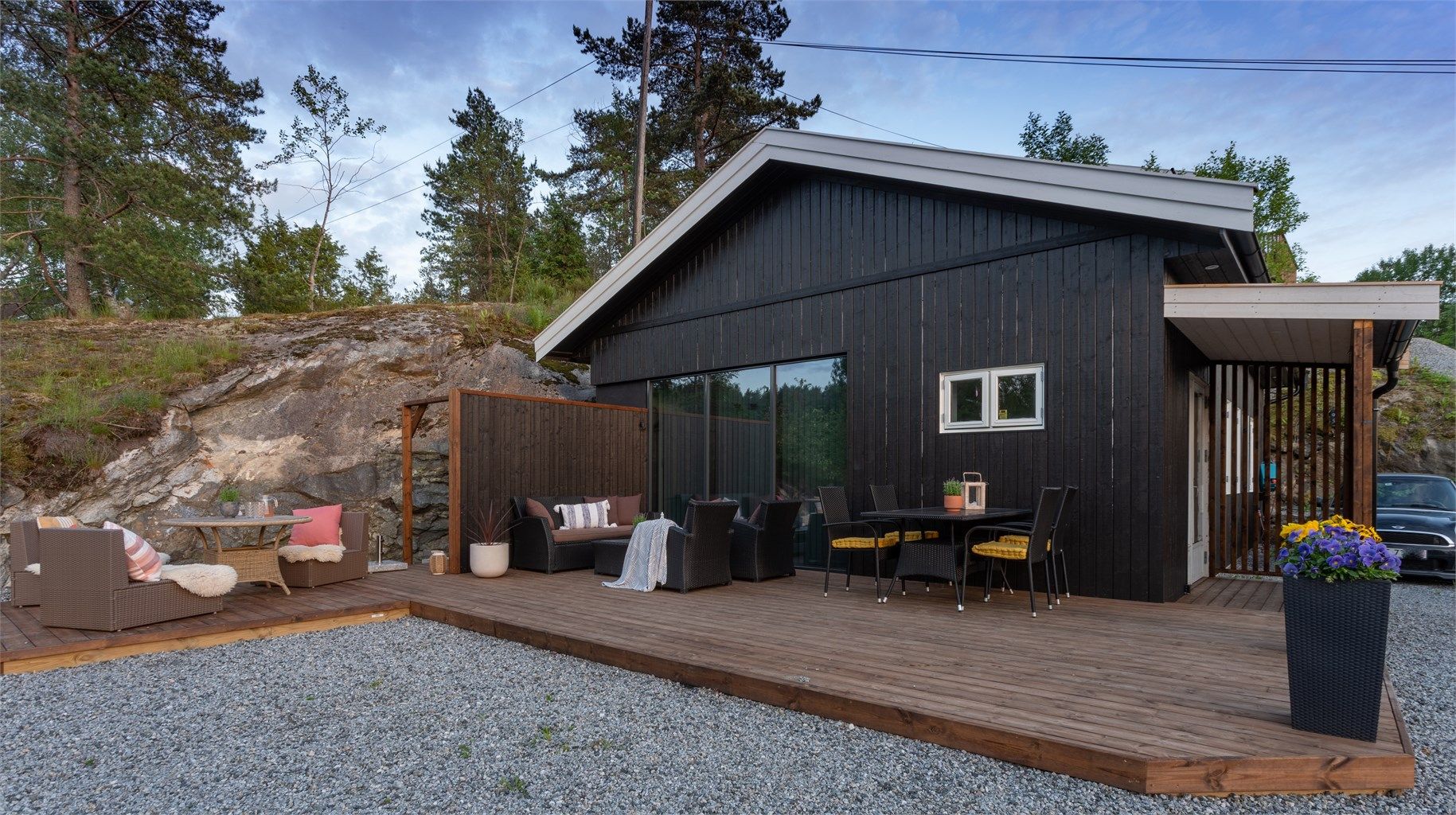 Enebolig fra 2004 med alt på ett plan, beliggende i naturskjønne omgivelser.