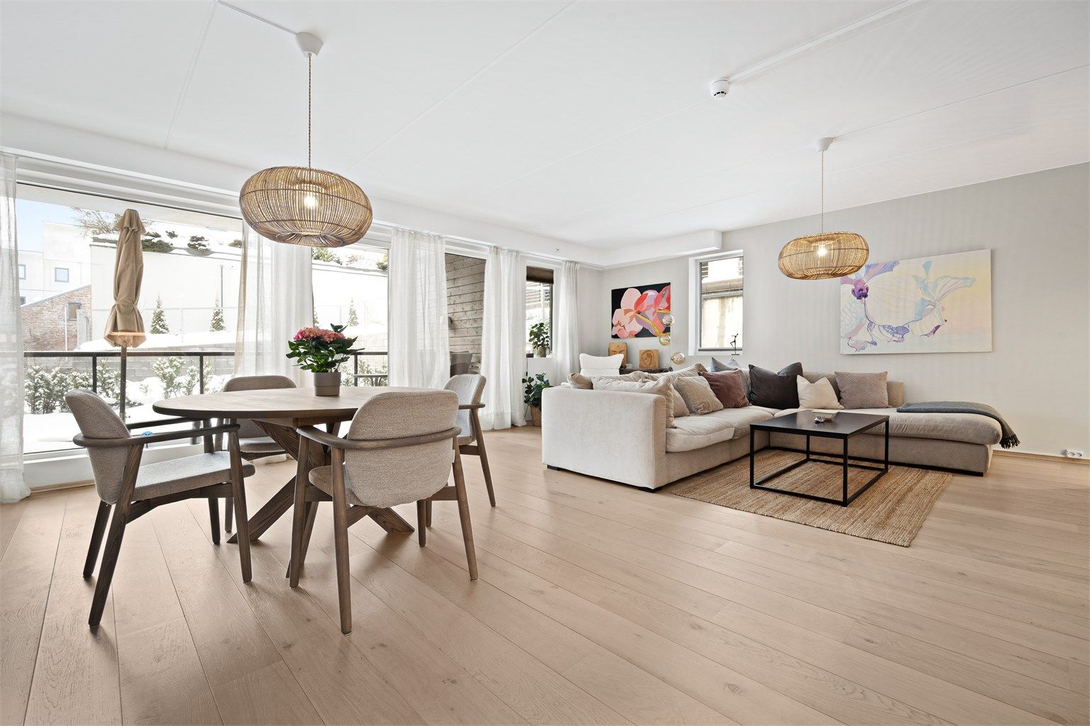 Moderne og stilren 3-roms endeleilighet i 1. etasje/på bakkeplan. 
Foto: Stine Jørgensen Prøitz