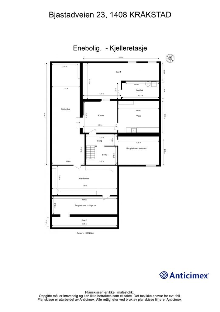 Kjelleren er en innholdsrik etasje med vaskerom, boder og flere store, innredede rom.