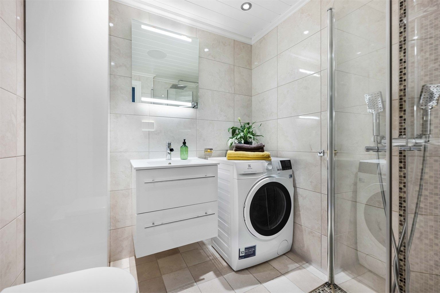 - Opplegg til vaskemaskin på badet -