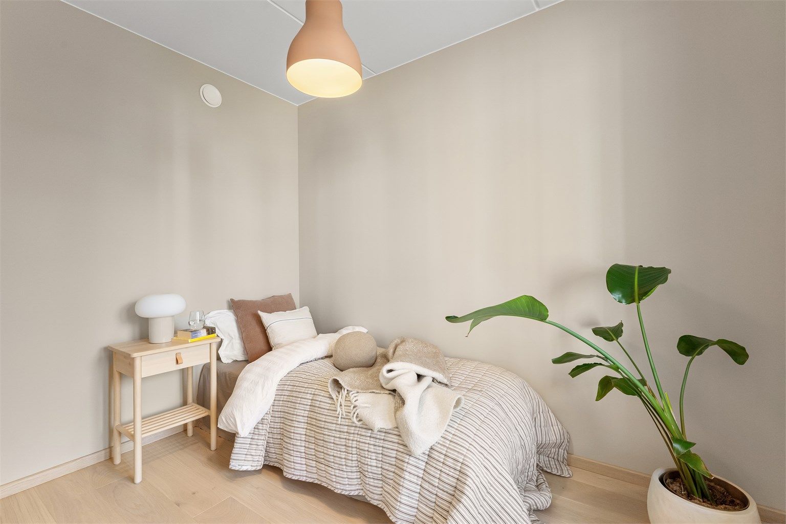 Leiligheten har tre gode soverom