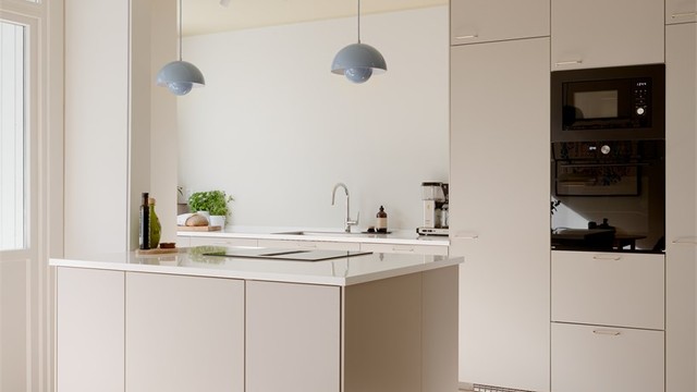 Leiligheten gjennomgikk i en "Extreme makeover" i 2025 og fremstår nå som et stilsikkert og gjennomført hjem