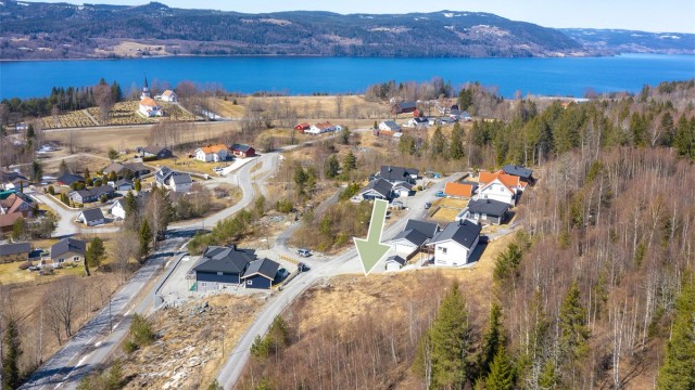Velkommen til Leirhusvegen 11. ( Foto: Sindre Lundvold)