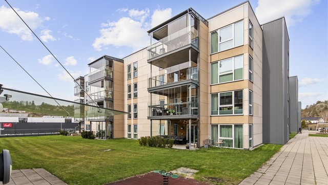 Kamfjordverven Borettslag består av 45 boliger og har velholdte uteområder.