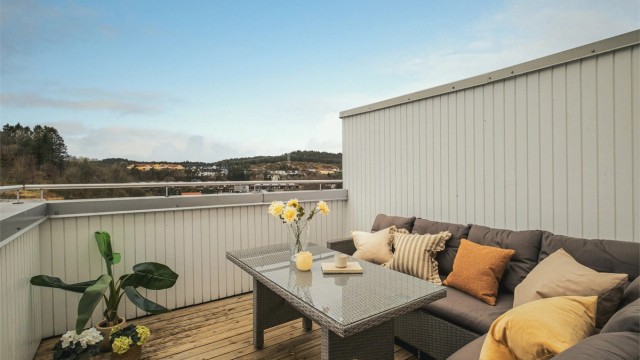 Usjenert og lunt med flott utsikt