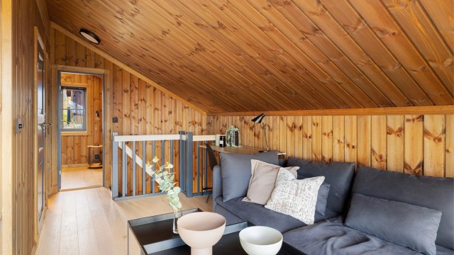 Loftstue med plass til hyttekontor